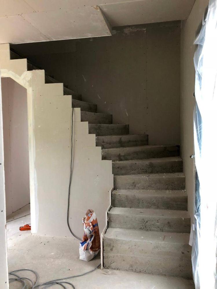 après escalier après escalier